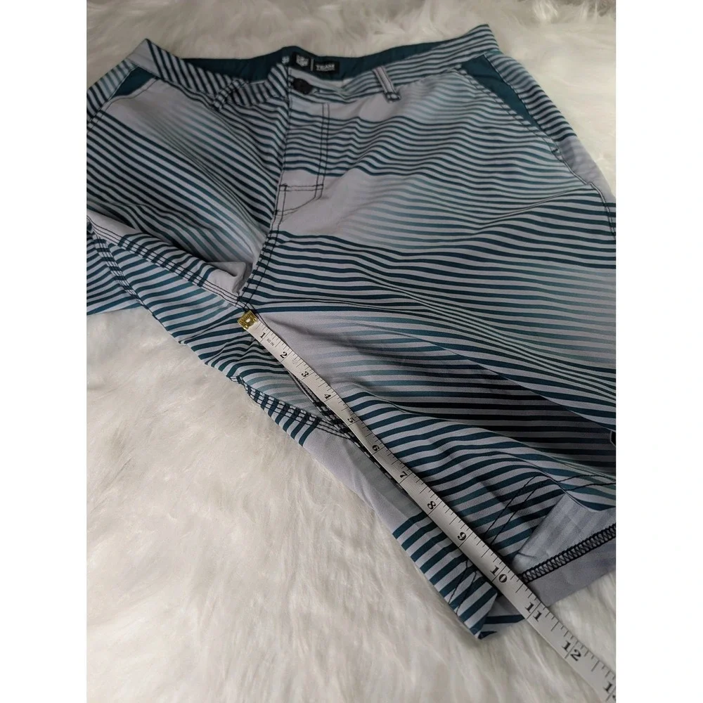 NFL Team Apparel Philadelphia Eagles Shorts Mens 36 Gray Green Striped belted